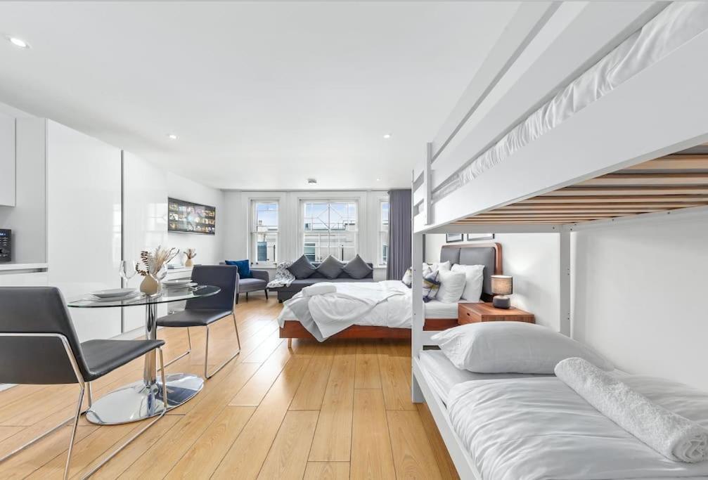 Apartament Piccadilly Haven, Flat In London Vr12 Zewnętrze zdjęcie