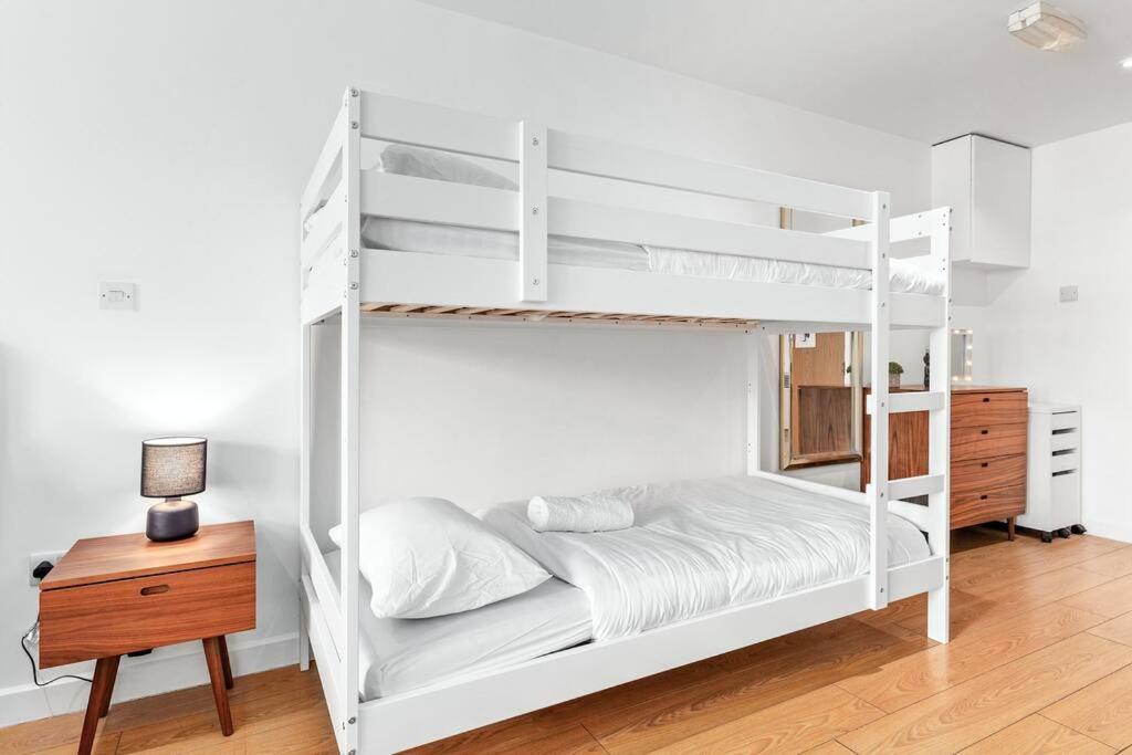 Apartament Piccadilly Haven, Flat In London Vr12 Zewnętrze zdjęcie