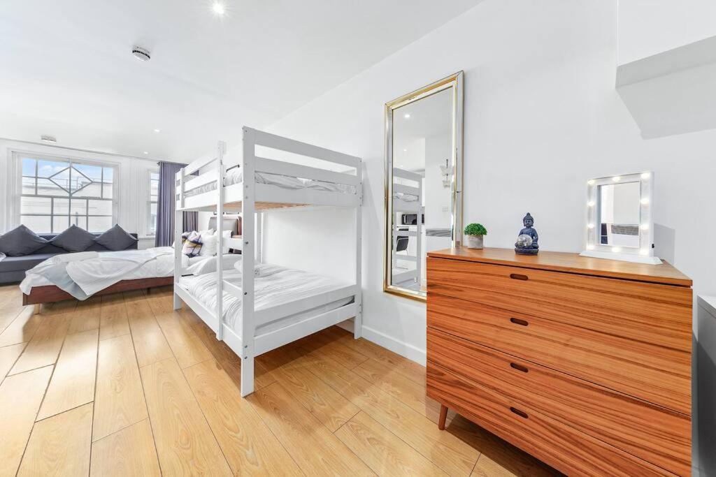 Apartament Piccadilly Haven, Flat In London Vr12 Zewnętrze zdjęcie
